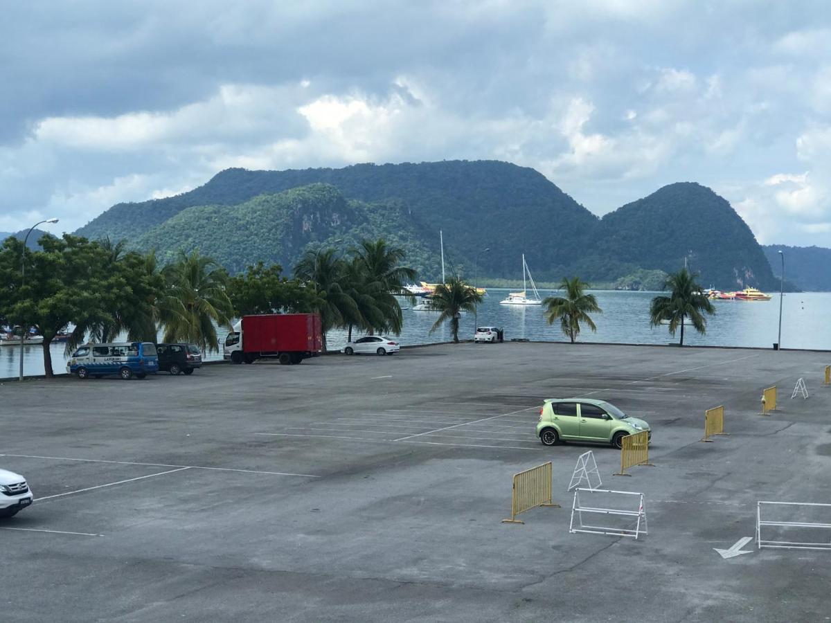 Shell Out Beach Club Suite Kuah Exterior foto